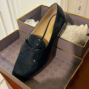 BRAND NEW* louise et Ciet Patent leather loafers